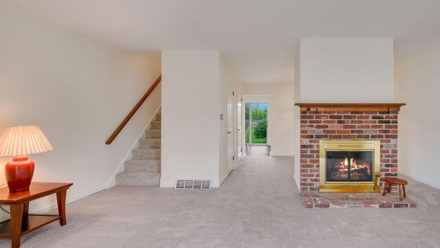 5 INDEPENDENCE, Doylestown, PA 18901