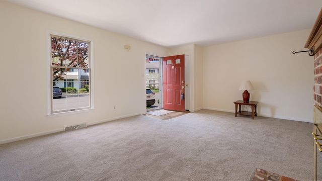 5 INDEPENDENCE, Doylestown, PA 18901