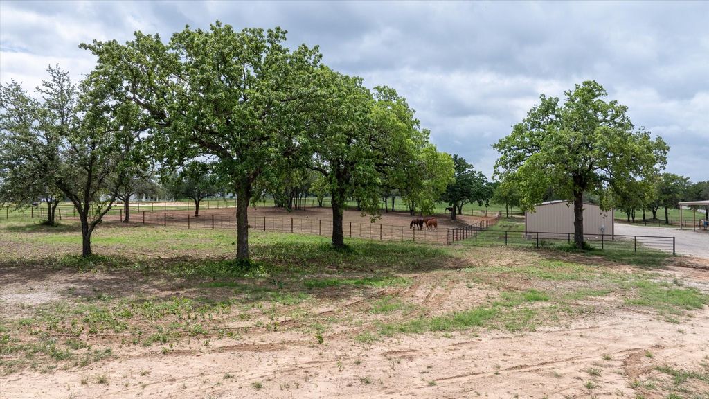 801 & 805 Purselley Pass, Weatherford, TX 76087