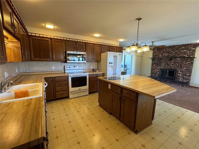 812 Oak Street, Barron, WI 54812