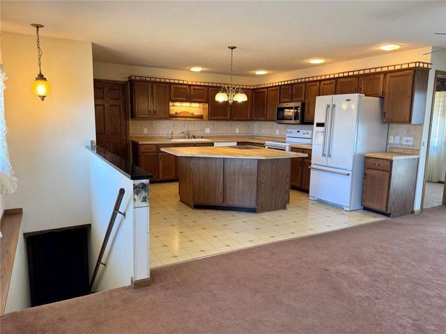 812 Oak Street, Barron, WI 54812