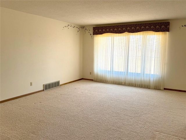 812 Oak Street, Barron, WI 54812