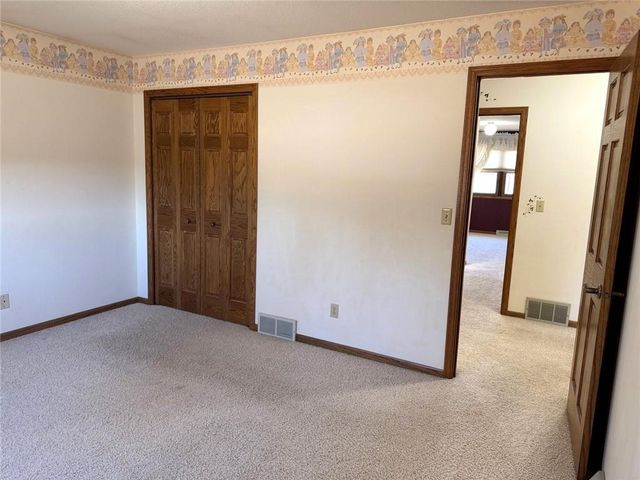 812 Oak Street, Barron, WI 54812