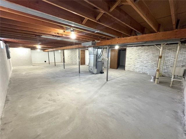 812 Oak Street, Barron, WI 54812