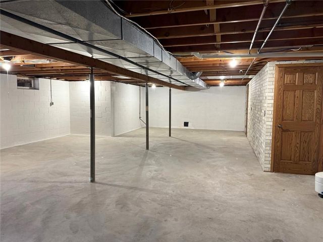 812 Oak Street, Barron, WI 54812