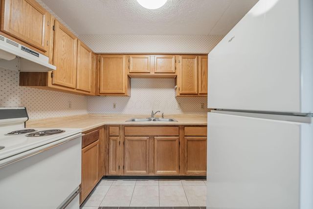 5885 Beechcroft Road, 210, Columbus, OH 43229