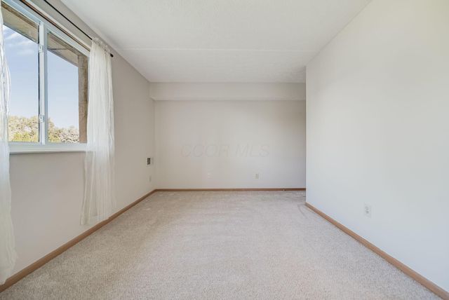 5885 Beechcroft Road, 210, Columbus, OH 43229