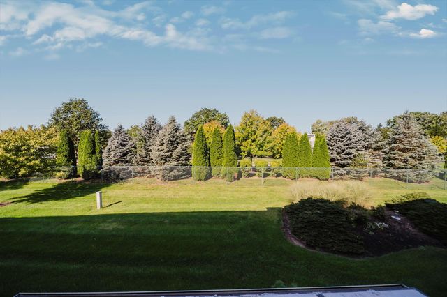 5885 Beechcroft Road, 210, Columbus, OH 43229