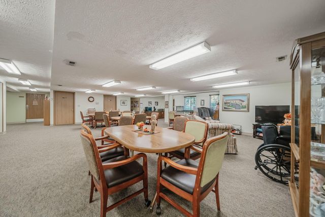 5885 Beechcroft Road, 210, Columbus, OH 43229