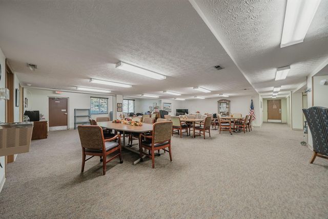 5885 Beechcroft Road, 210, Columbus, OH 43229