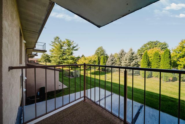 5885 Beechcroft Road, 210, Columbus, OH 43229