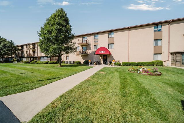5885 Beechcroft Road, 210, Columbus, OH 43229