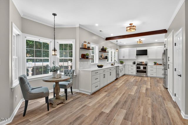 100 Eagle Rock Court, Chapel Hill, NC 27516