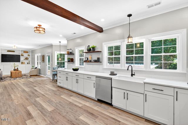 100 Eagle Rock Court, Chapel Hill, NC 27516