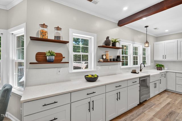 100 Eagle Rock Court, Chapel Hill, NC 27516