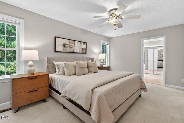 100 Eagle Rock Court, Chapel Hill, NC 27516