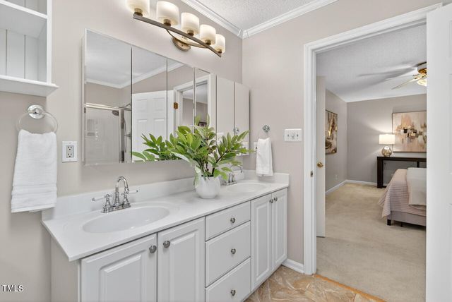 100 Eagle Rock Court, Chapel Hill, NC 27516