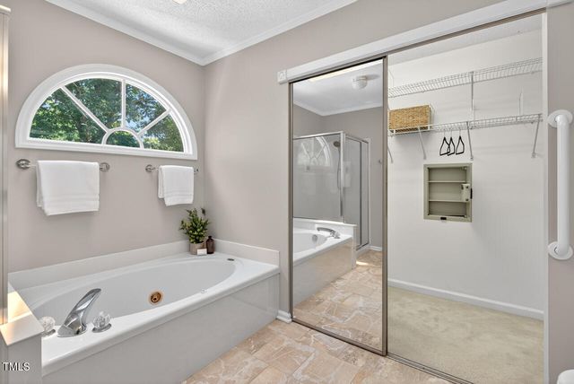 100 Eagle Rock Court, Chapel Hill, NC 27516