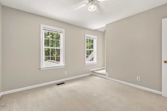 100 Eagle Rock Court, Chapel Hill, NC 27516