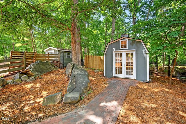 100 Eagle Rock Court, Chapel Hill, NC 27516