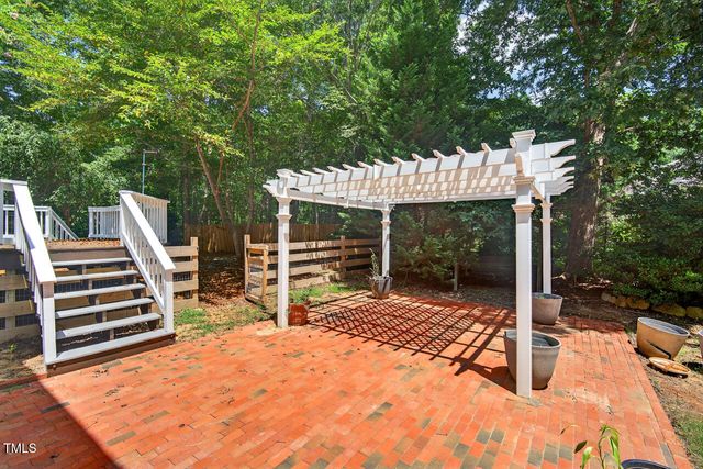 100 Eagle Rock Court, Chapel Hill, NC 27516