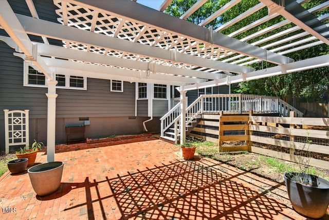 100 Eagle Rock Court, Chapel Hill, NC 27516