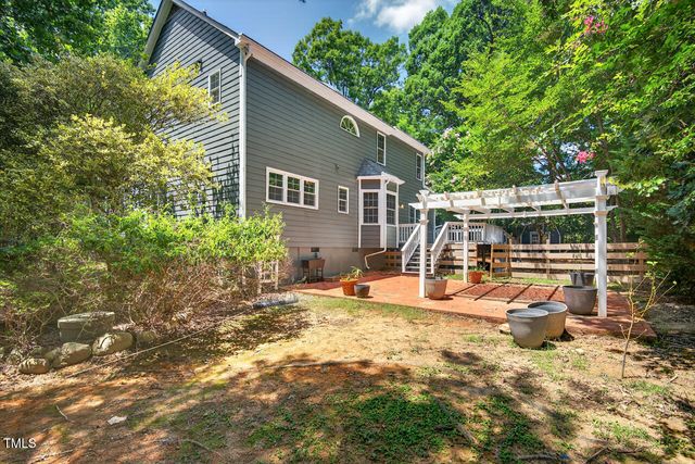 100 Eagle Rock Court, Chapel Hill, NC 27516