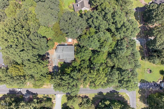 100 Eagle Rock Court, Chapel Hill, NC 27516