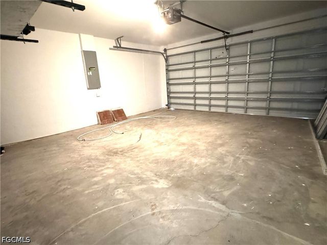 1222 NW 20th PL, Cape Coral, FL 33993