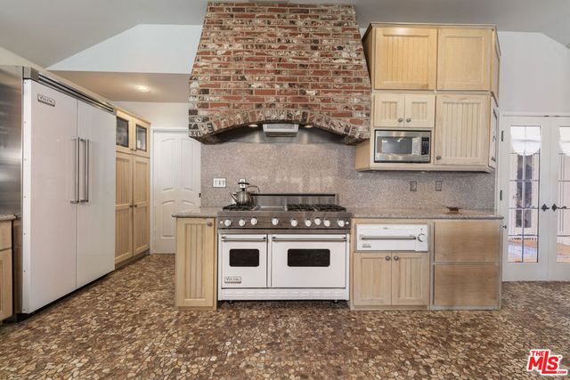 4981 Noeline Avenue, Encino, CA 91436