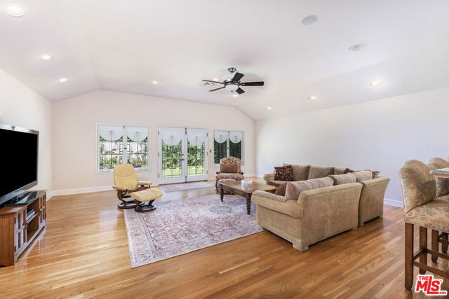 4981 Noeline Avenue, Encino, CA 91436