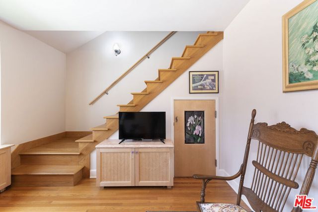 4981 Noeline Avenue, Encino, CA 91436