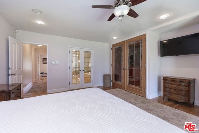 4981 Noeline Avenue, Encino, CA 91436