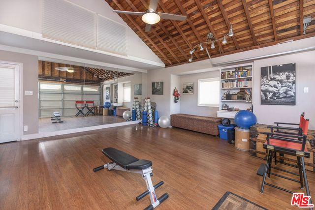 4981 Noeline Avenue, Encino, CA 91436