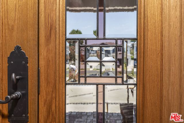 4981 Noeline Avenue, Encino, CA 91436