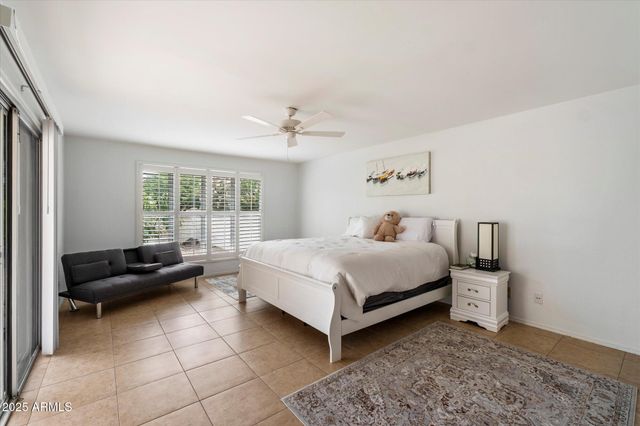 10421 E SILVERTREE Drive, Sun Lakes, AZ 85248