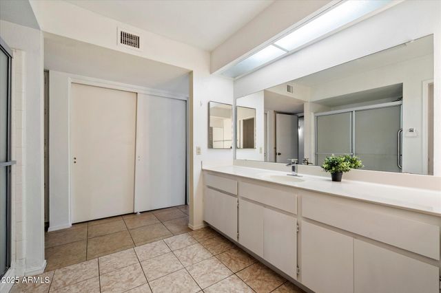 10421 E SILVERTREE Drive, Sun Lakes, AZ 85248