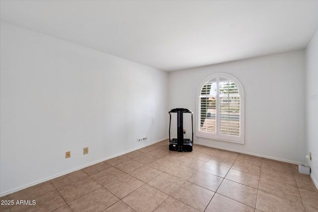 10421 E SILVERTREE Drive, Sun Lakes, AZ 85248