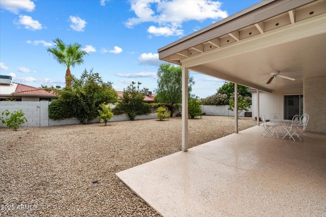 10421 E SILVERTREE Drive, Sun Lakes, AZ 85248