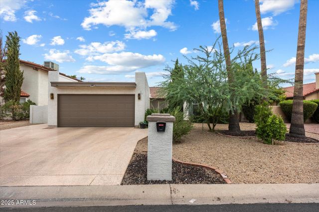 10421 E SILVERTREE Drive, Sun Lakes, AZ 85248