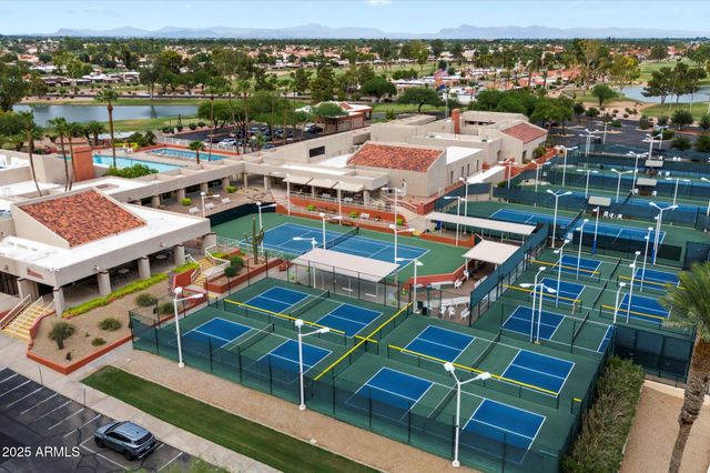 10421 E SILVERTREE Drive, Sun Lakes, AZ 85248