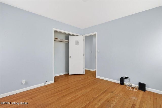 5500 Raymary Dr, Louisville, KY 40272