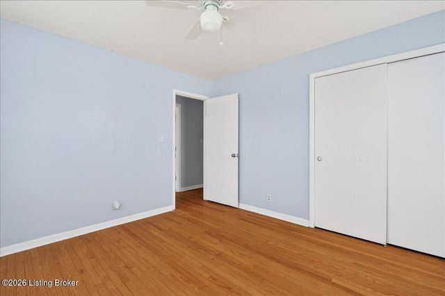 5500 Raymary Dr, Louisville, KY 40272