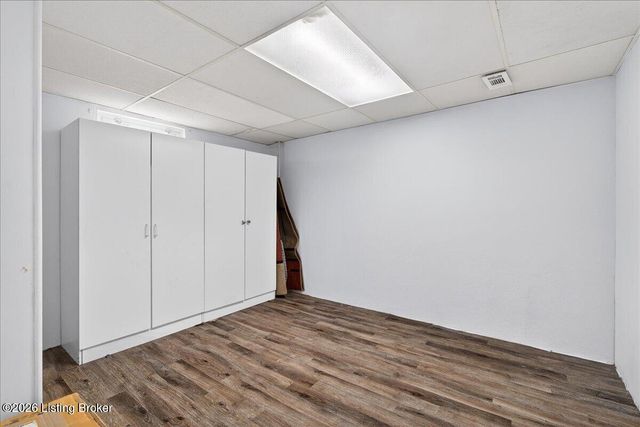 5500 Raymary Dr, Louisville, KY 40272