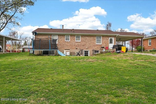 5500 Raymary Dr, Louisville, KY 40272