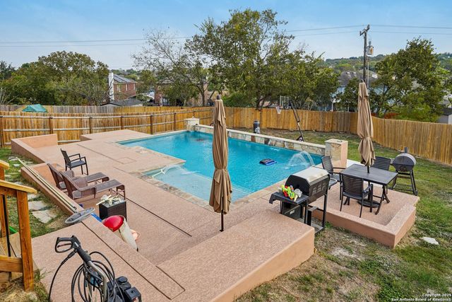 7002 Comanche Star, San Antonio, TX 78233