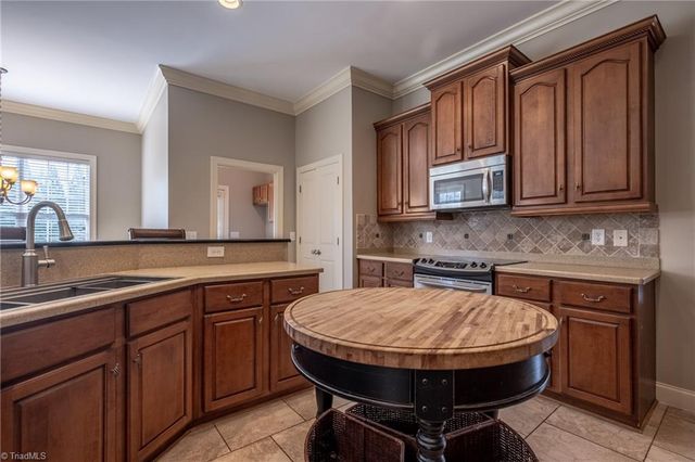 6976 Kellam Ridge Drive, Greensboro, NC 27455