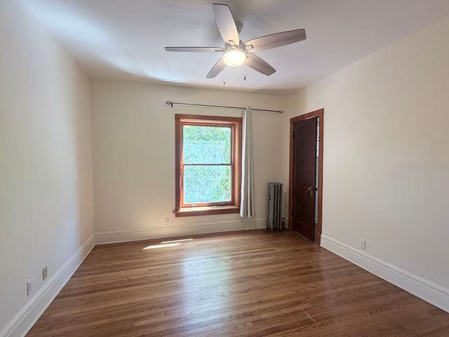5559 S Blackstone Avenue 2, Chicago, IL 60637
