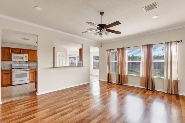 6030 Sandy Creek Drive, Baytown, TX 77523