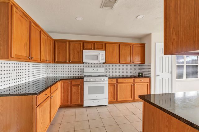 6030 Sandy Creek Drive, Baytown, TX 77523